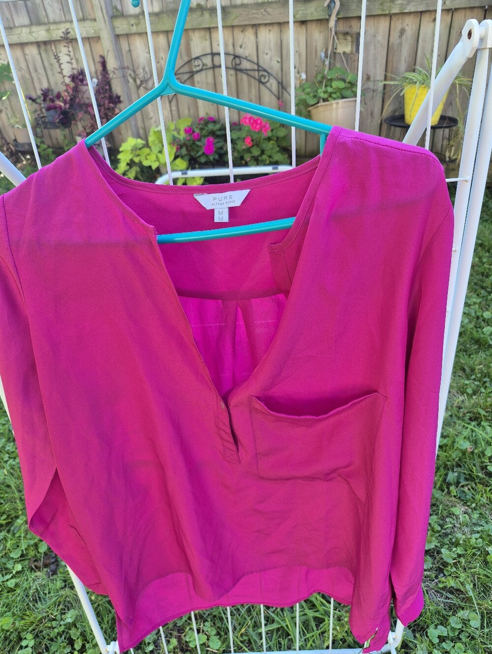 ALFRED SUNG Fuchsia V-Neck Blouse